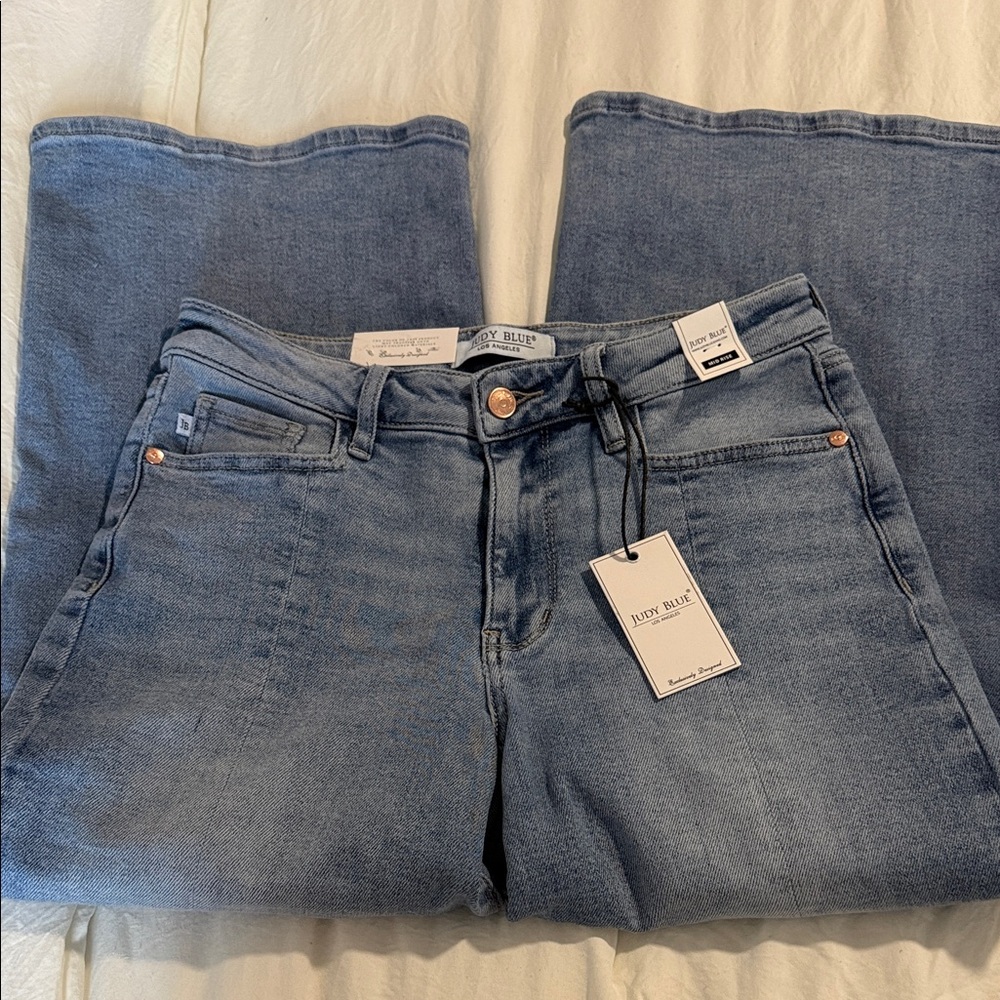 Judy Blue Medium Blue Flare Jeans
